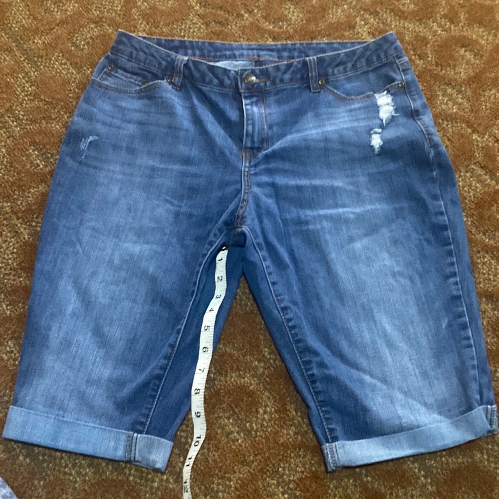 Basic editions woman’s size 10 Jean shirts distressed